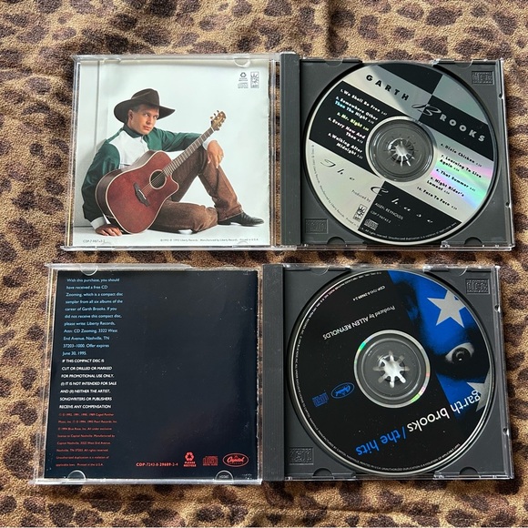 Garth Brooks CD Lot: The Hits (1994) & The Chase (1992) 🎶 - Picture 2 of 10